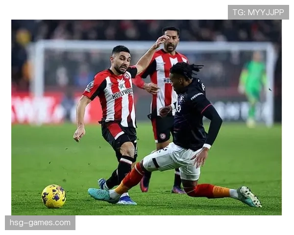 卢顿镇与阿德巴约成功续约,为英超保级注入关键动力 卢顿镇与阿德巴约成功续约,为英超保级注入关键动力