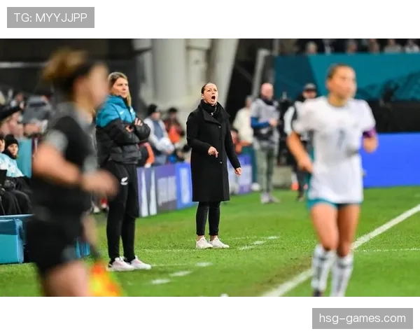 南非女足巴妮在世界杯舞台上的表现持续引发关注与赞誉