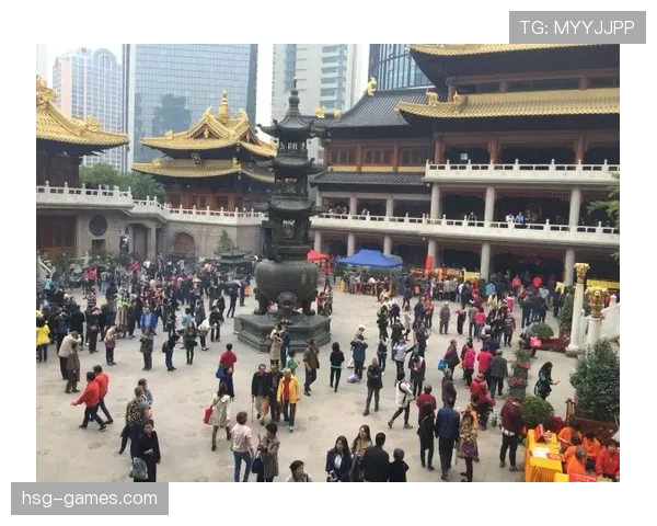 陈一冰退役后住北京四合院养狗，每天五点起床遛弯像在拍民国剧