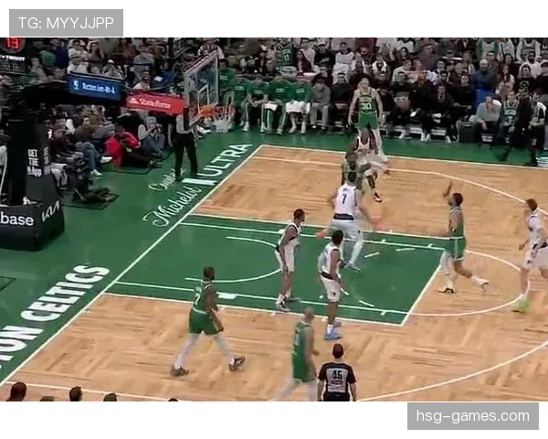 怀特首发挡拆牵制塔图姆拉开空间 明显提升关键效率